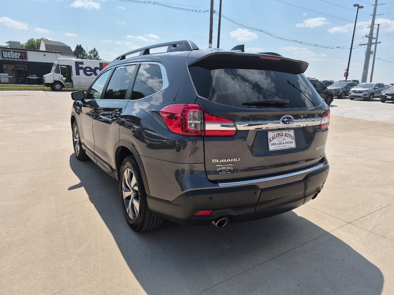 Subaru Ascent Premium 2022