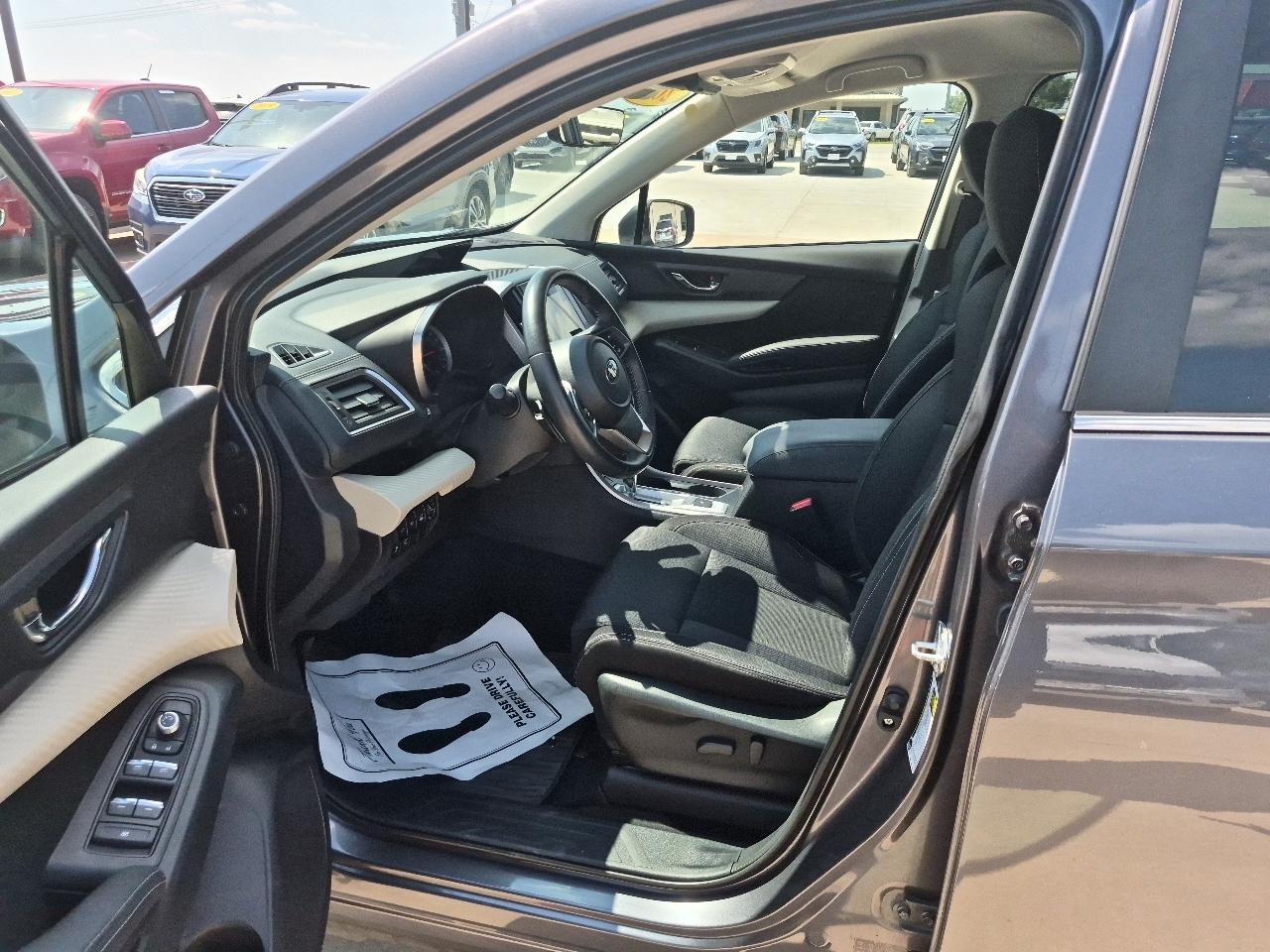 Subaru Ascent Premium 2022