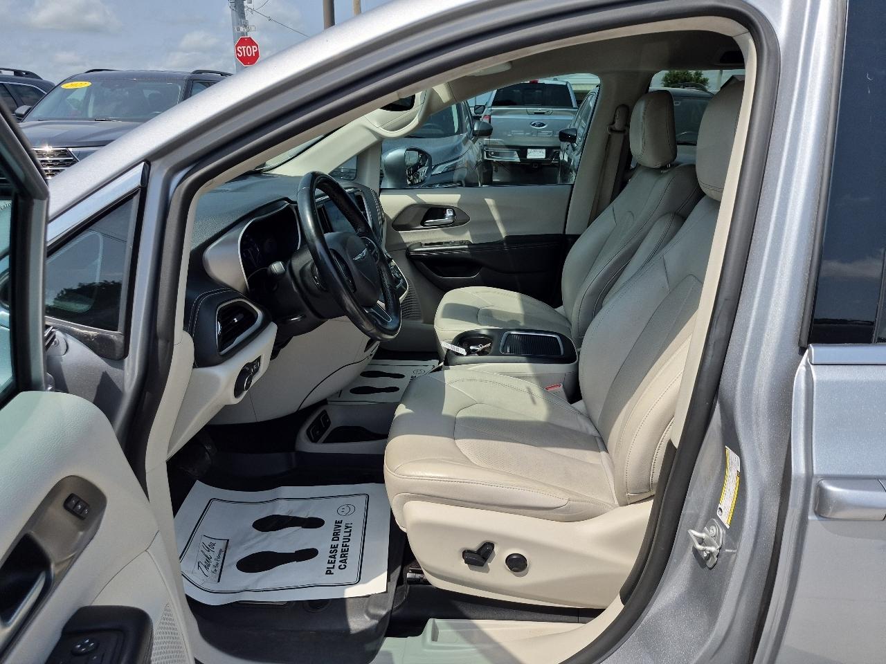 Chrysler Pacifica Touring-L 2021