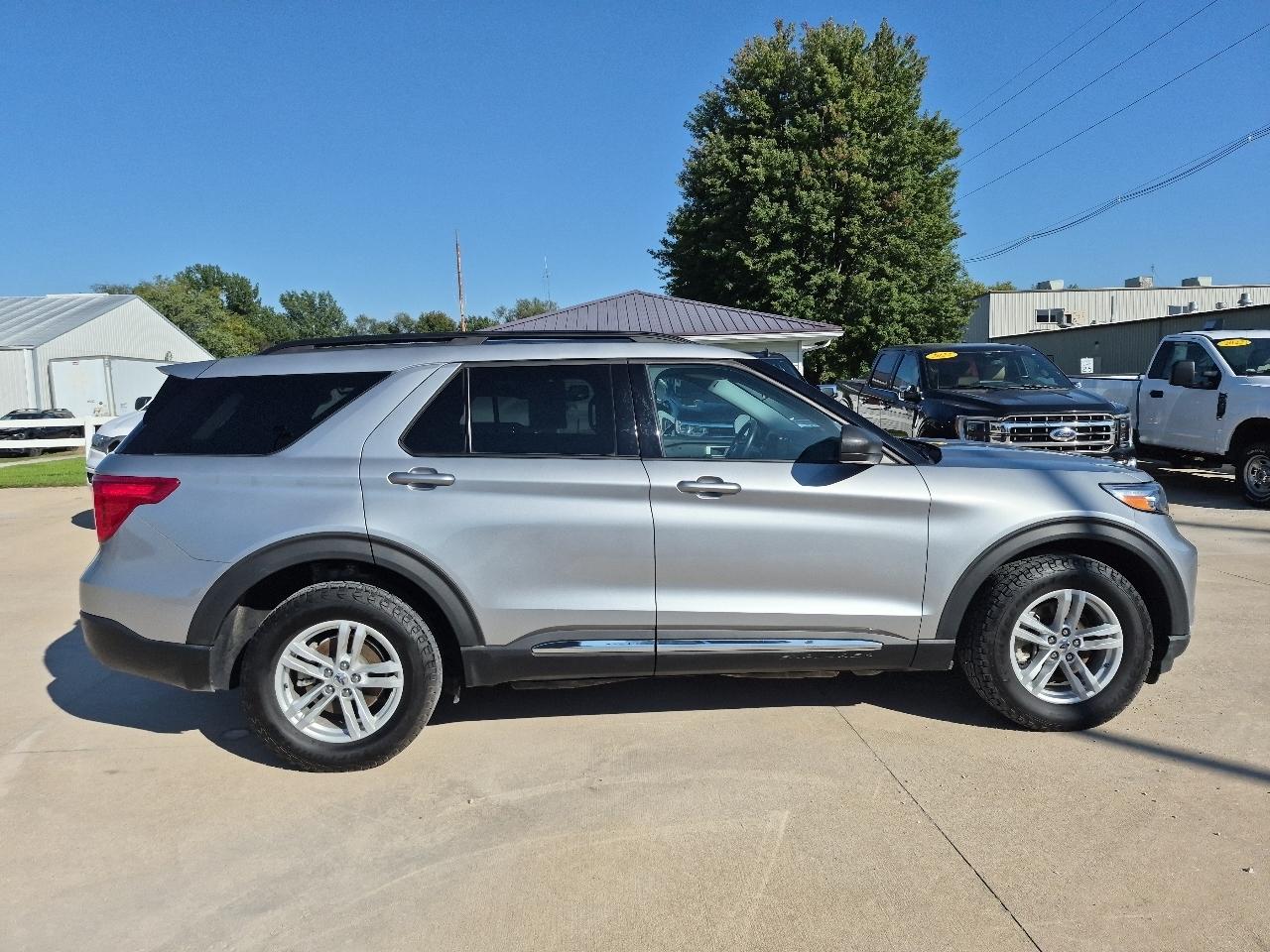 Ford Explorer XLT AWD 2023