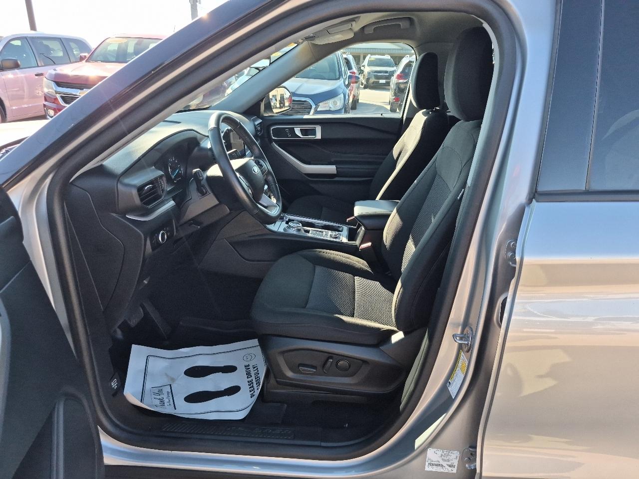 Ford Explorer XLT AWD 2023