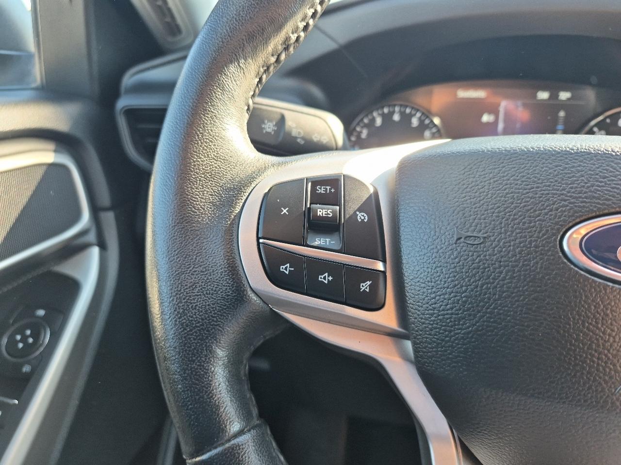 Ford Explorer XLT AWD 2023