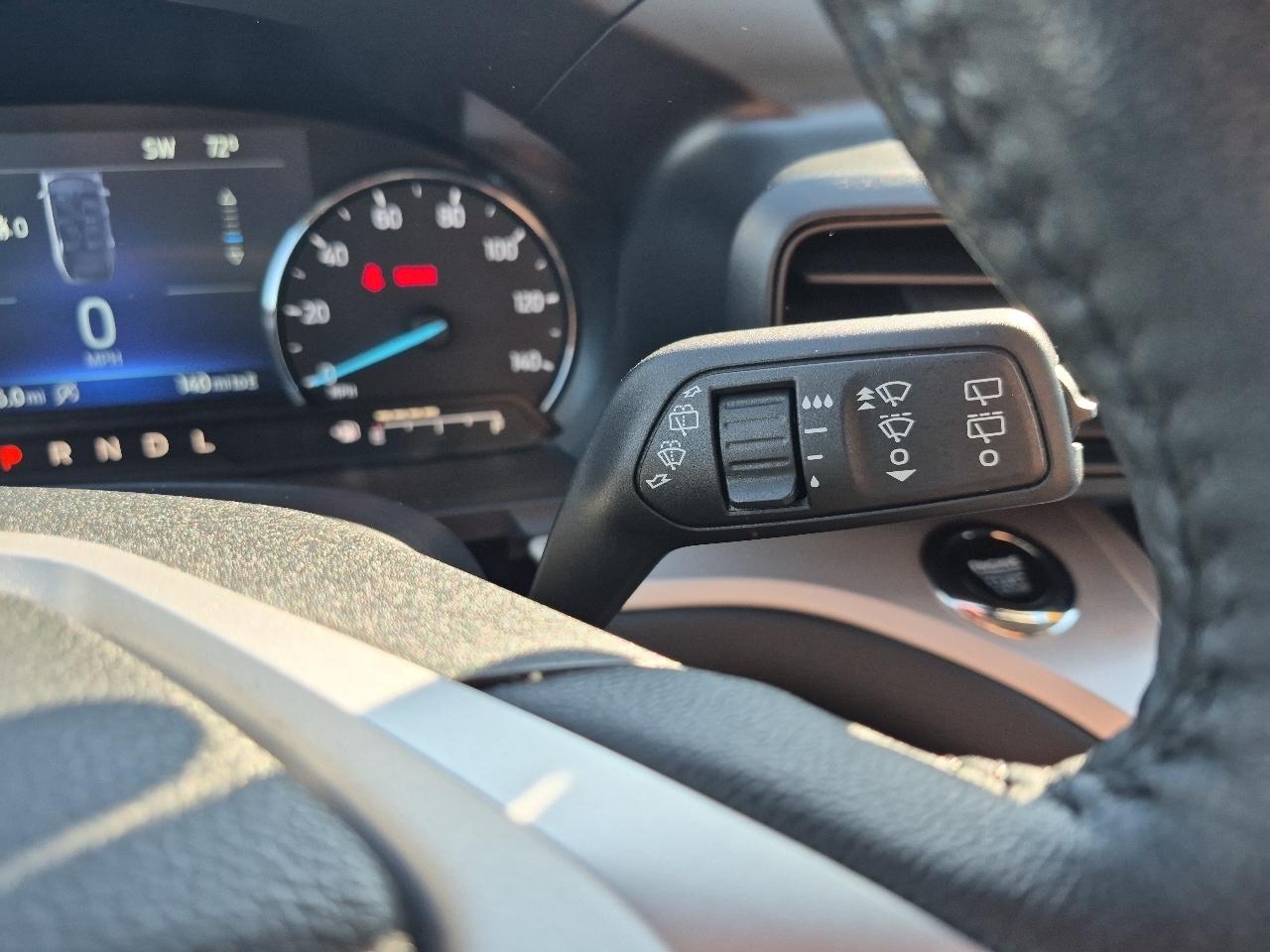 Ford Explorer XLT AWD 2023
