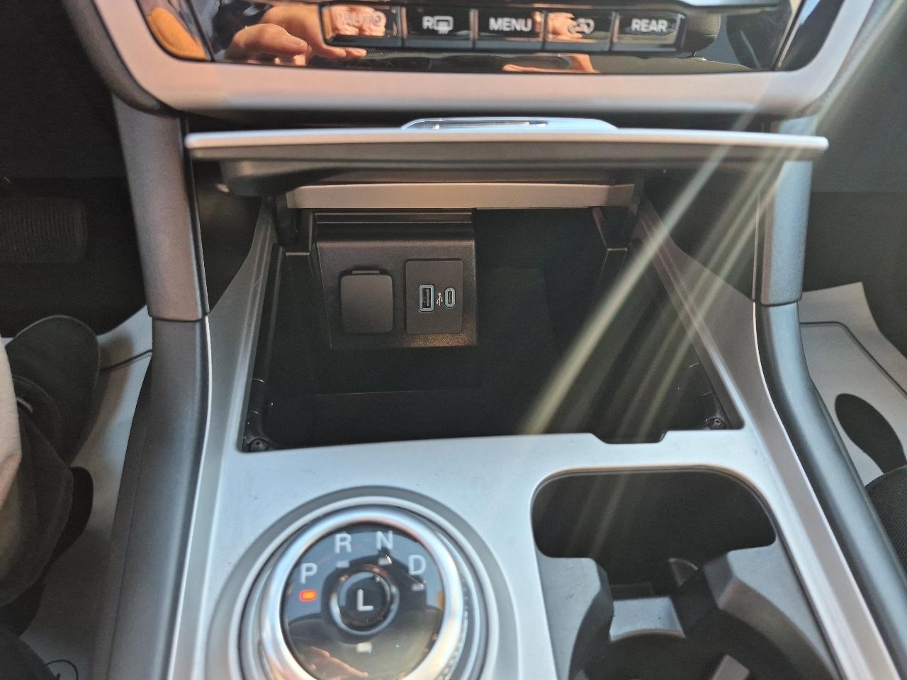 Ford Explorer XLT AWD 2023