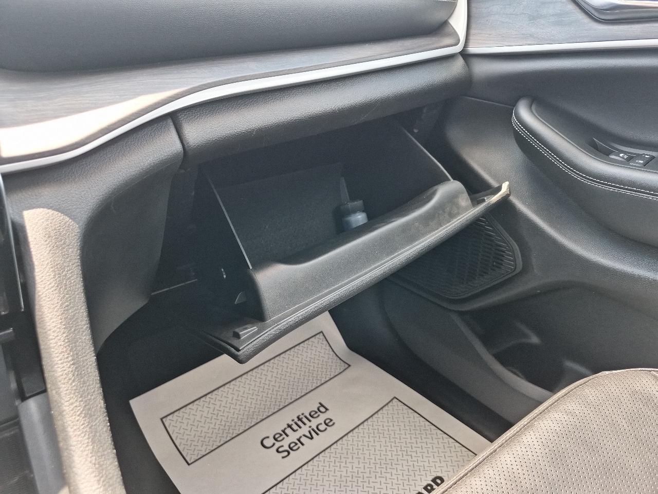 Jeep Grand Cherokee L Limited 4WD 2024