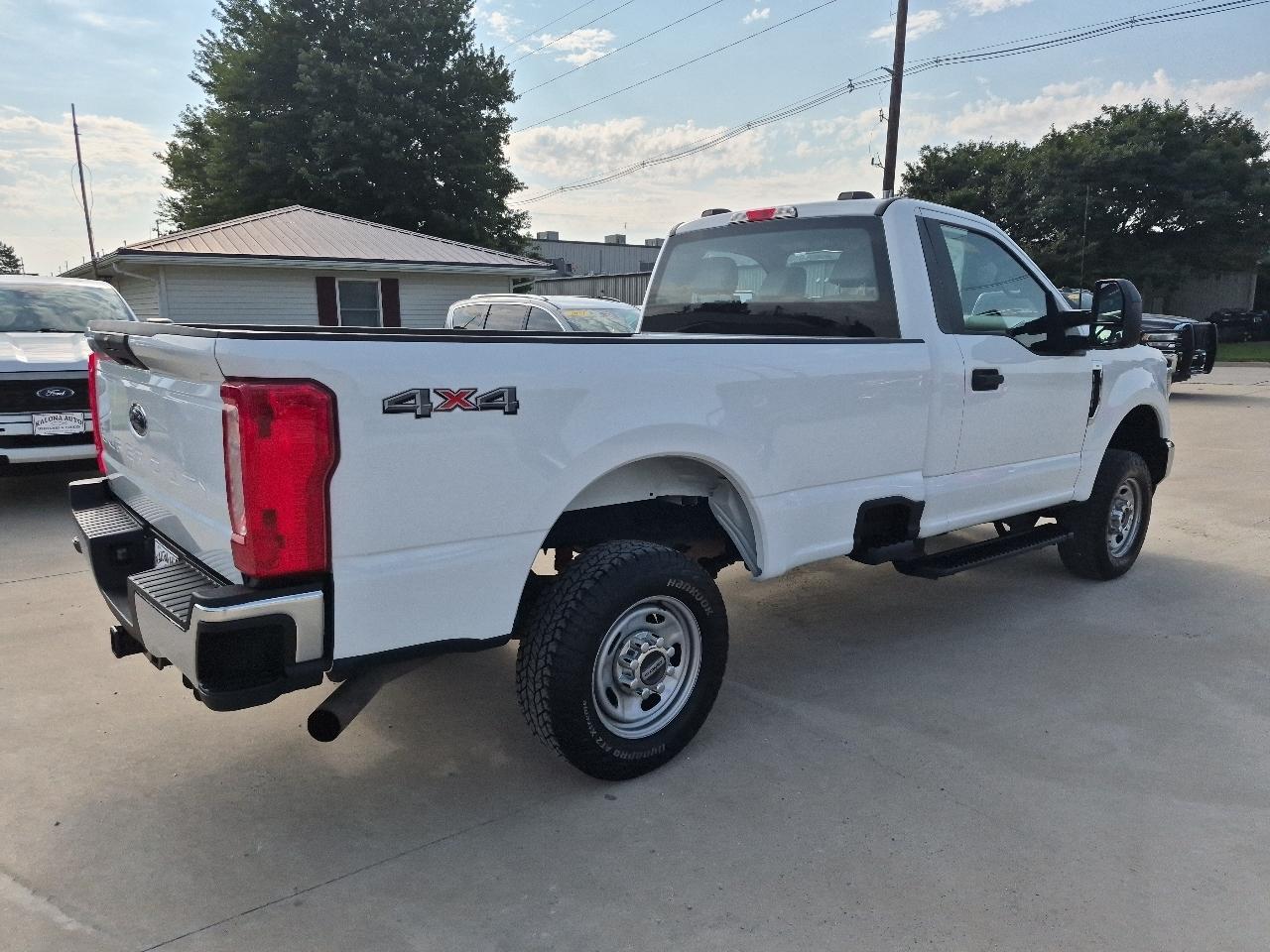 Ford F-350 SD XL 4WD 2022