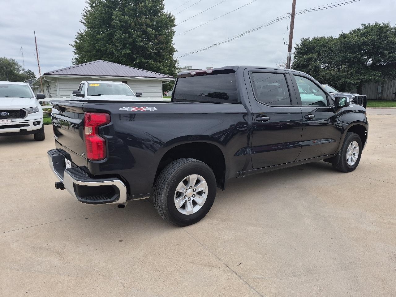 Chevrolet Silverado 1500 LT Crew Cab 4WD 2023