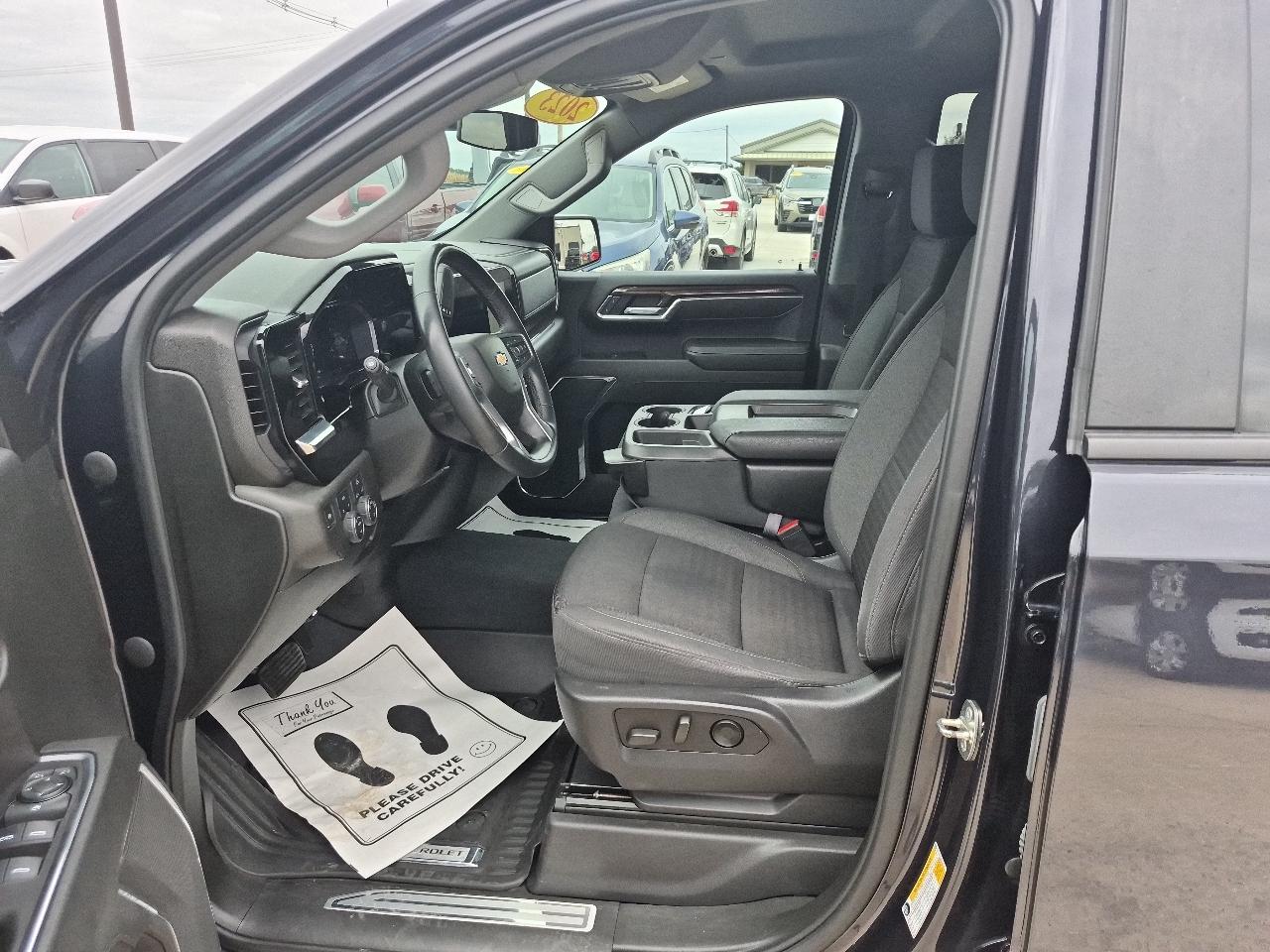 Chevrolet Silverado 1500 LT Crew Cab 4WD 2023