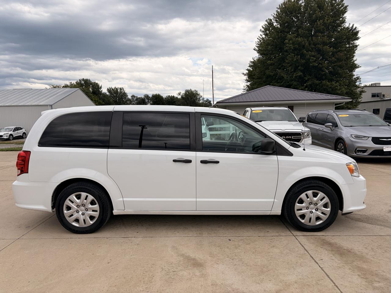 Dodge Grand Caravan SE 2020