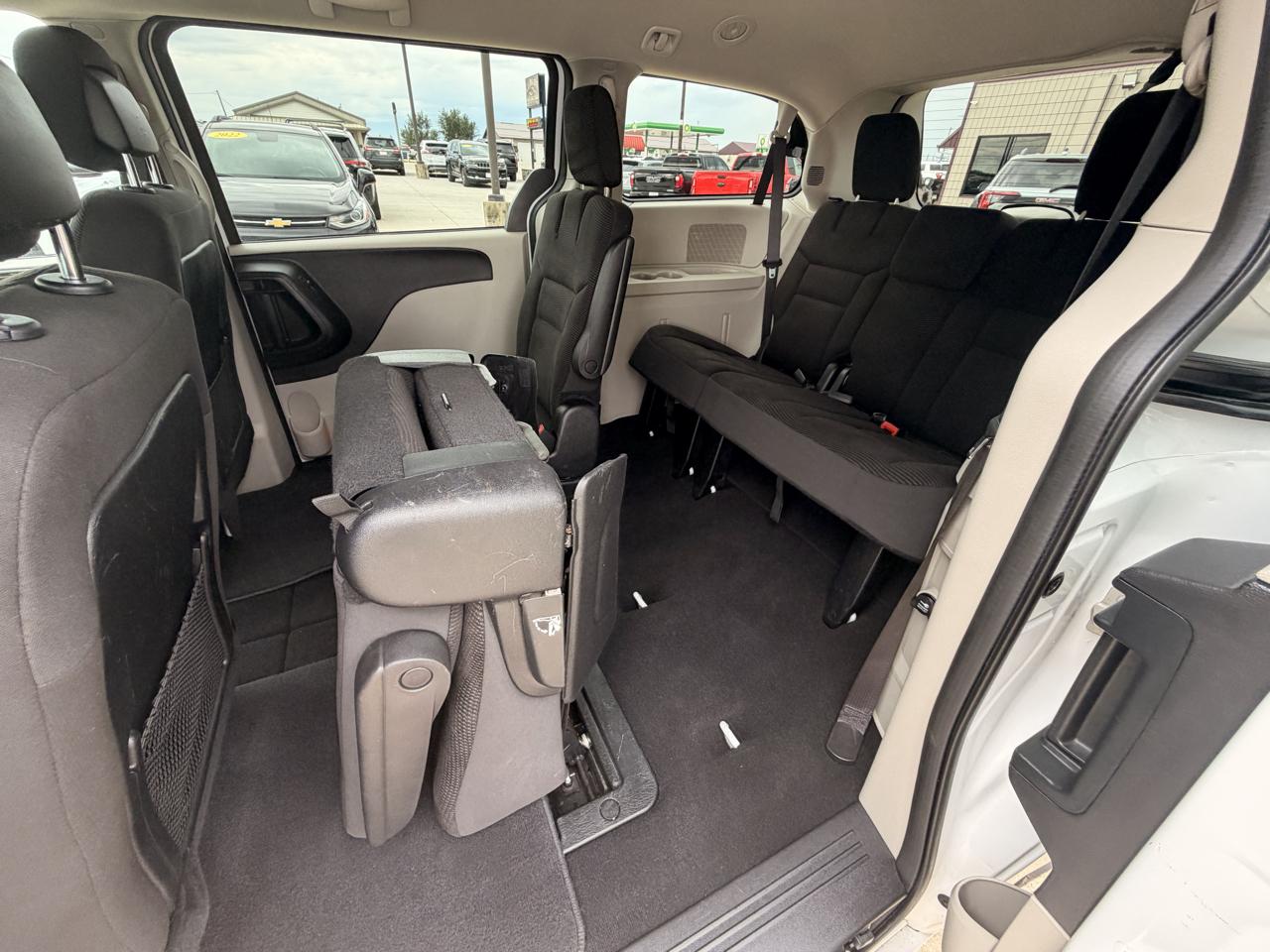 Dodge Grand Caravan SE 2020