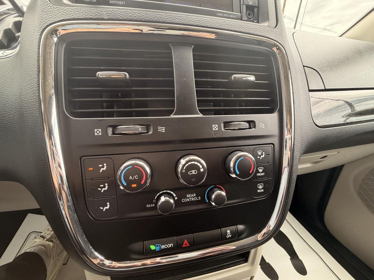 Dodge Grand Caravan SE 2020