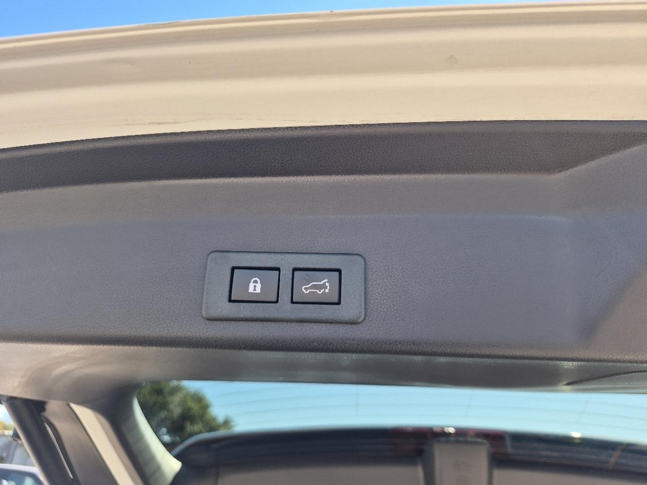 Subaru Ascent Touring 2022