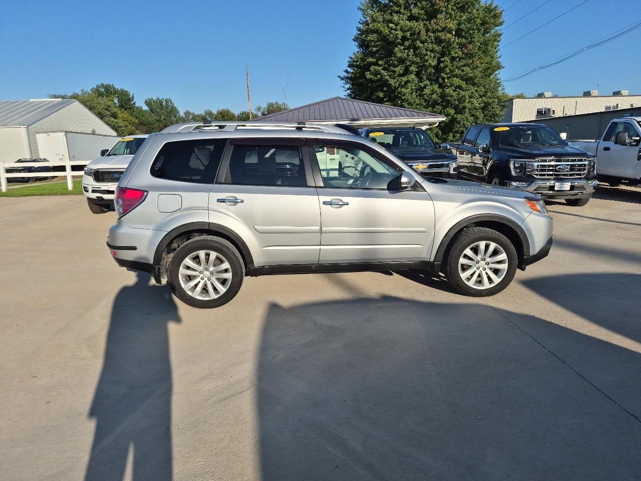 Subaru Forester 2.5X Limited 2011