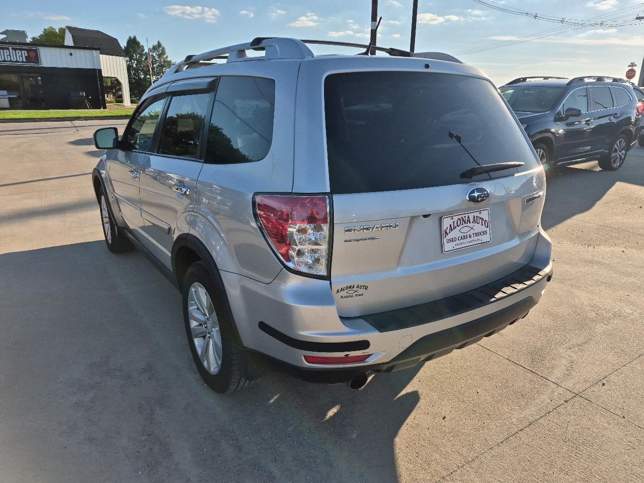 Subaru Forester 2.5X Limited 2011