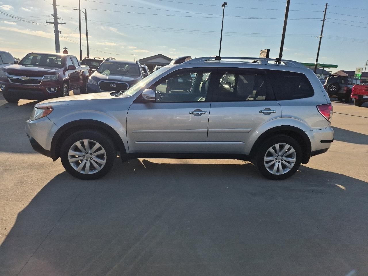 Subaru Forester 2.5X Limited 2011