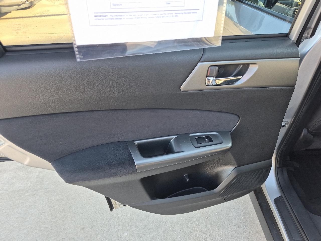 Subaru Forester 2.5X Limited 2011