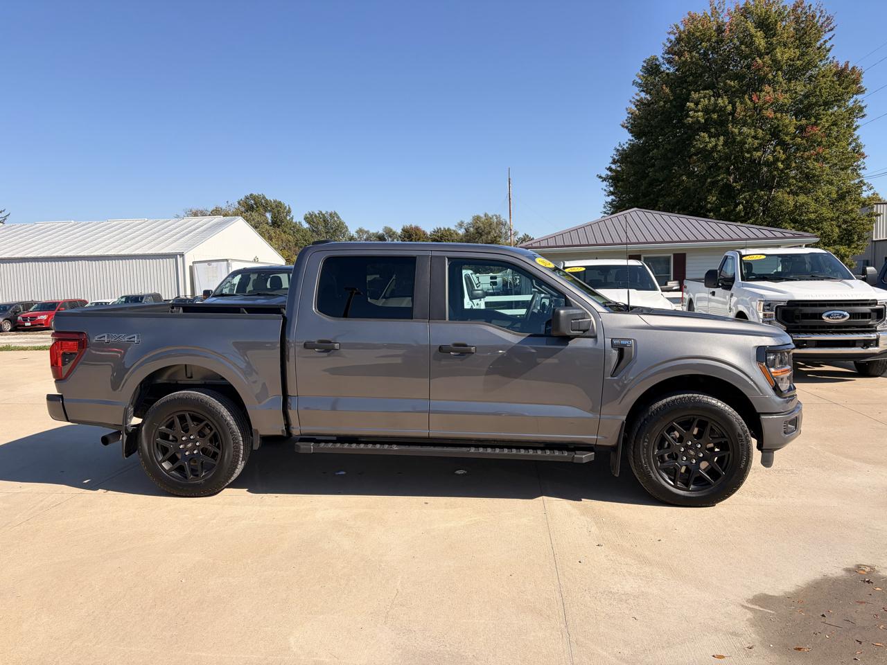 Ford F-150 STX SuperCrew 4WD 2024