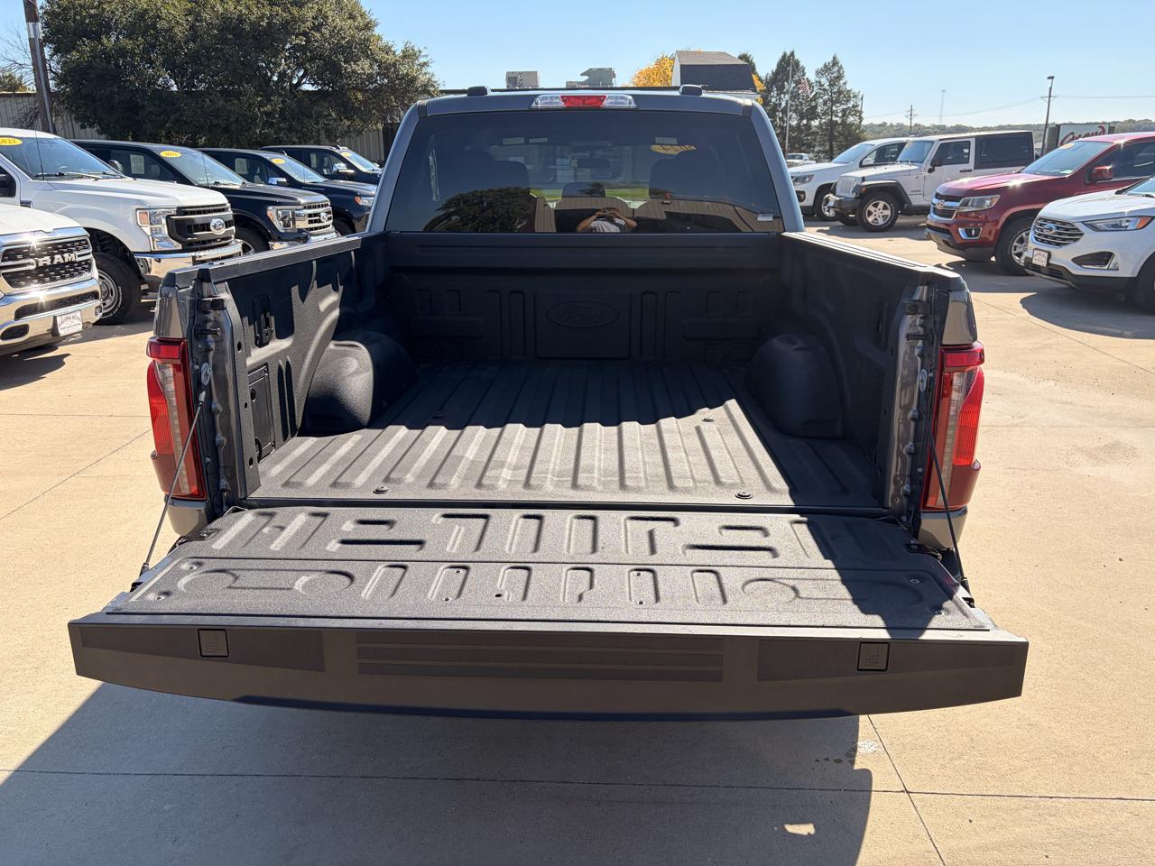 Ford F-150 STX SuperCrew 4WD 2024