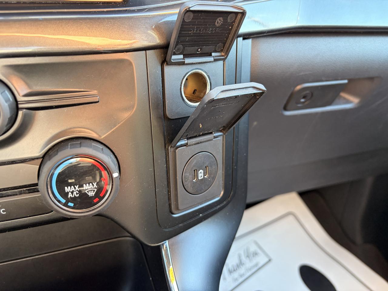 Ford F-150 STX SuperCrew 4WD 2024