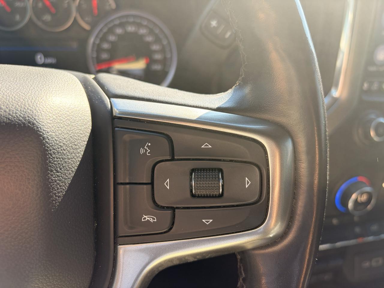 Chevrolet Silverado 1500 RST Crew Cab Long Box 4WD 2020
