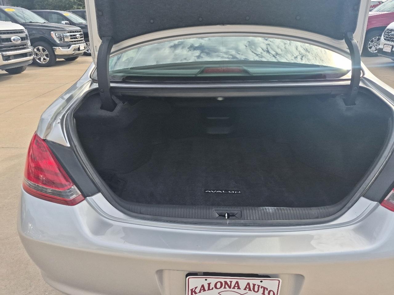 Toyota Avalon Limited 2009