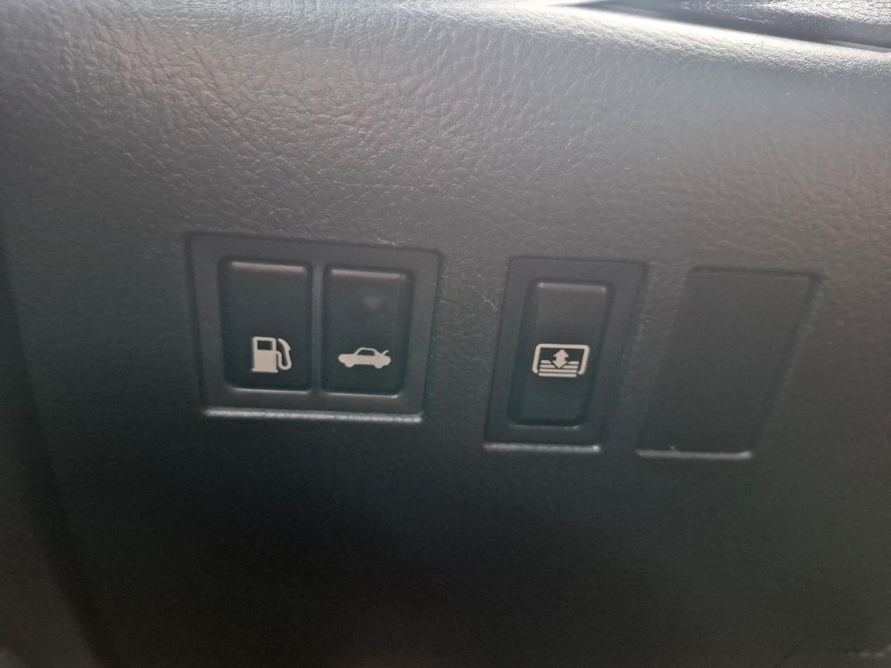 Toyota Avalon Limited 2009