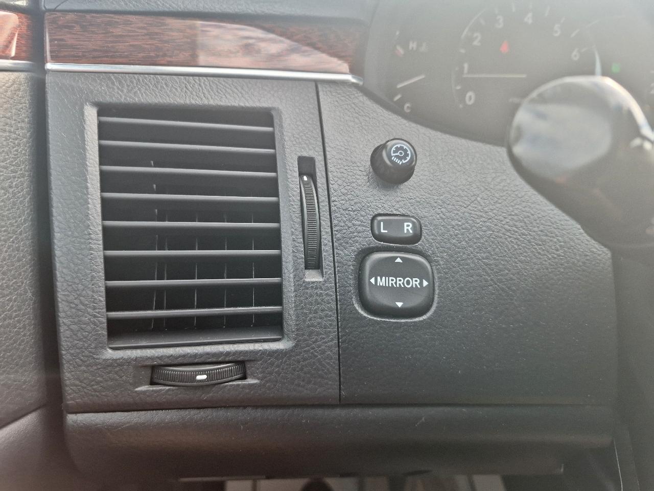 Toyota Avalon Limited 2009