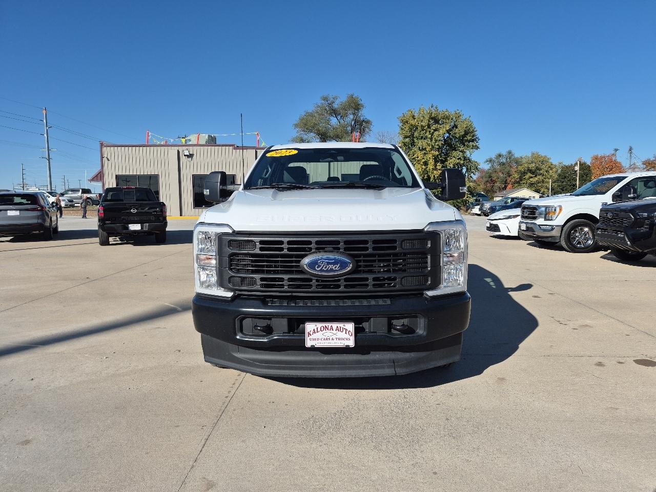 Ford F-250 SD XL SuperCab Long Bed 4WD 2023