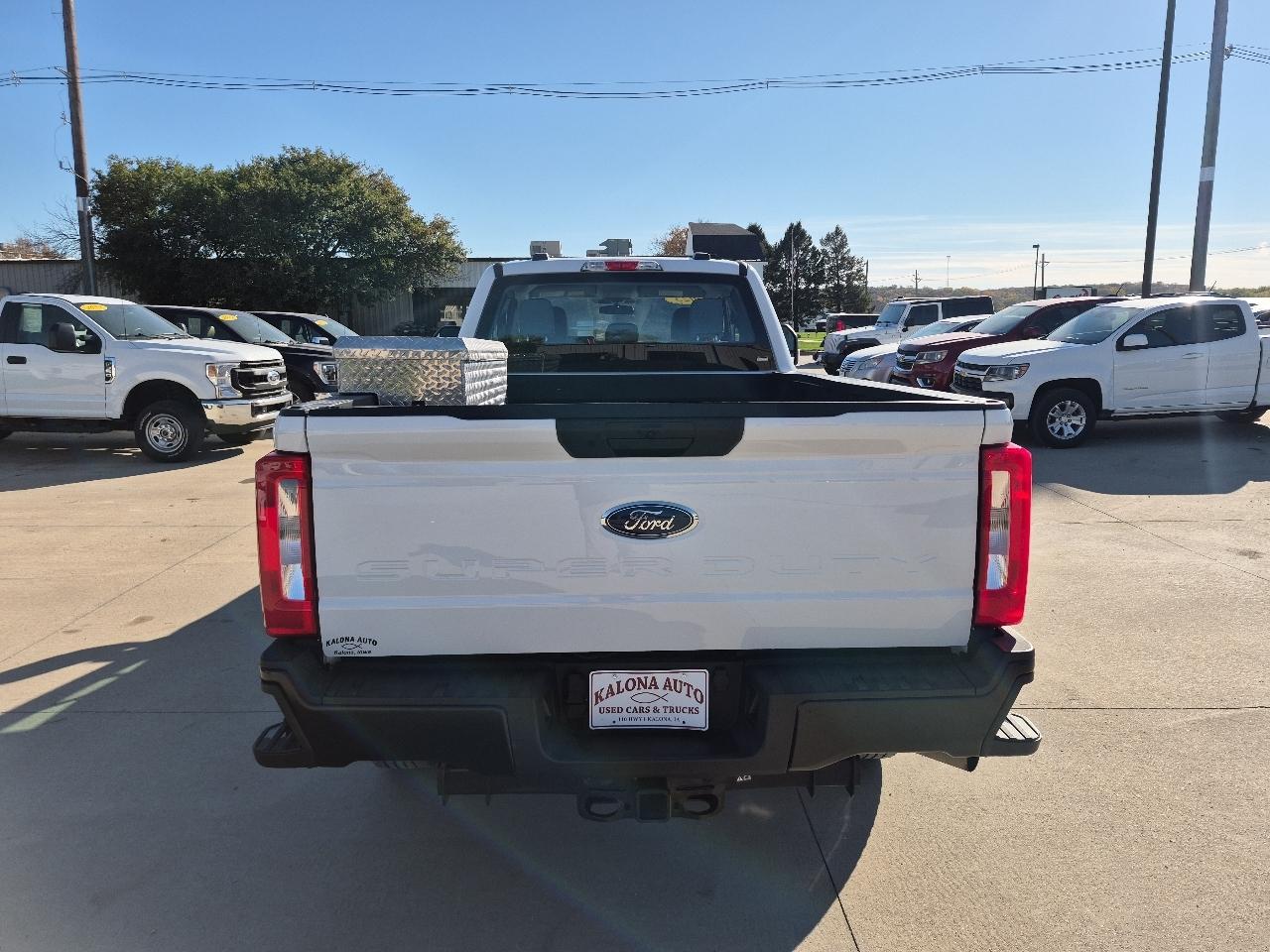Ford F-250 SD XL SuperCab Long Bed 4WD 2023