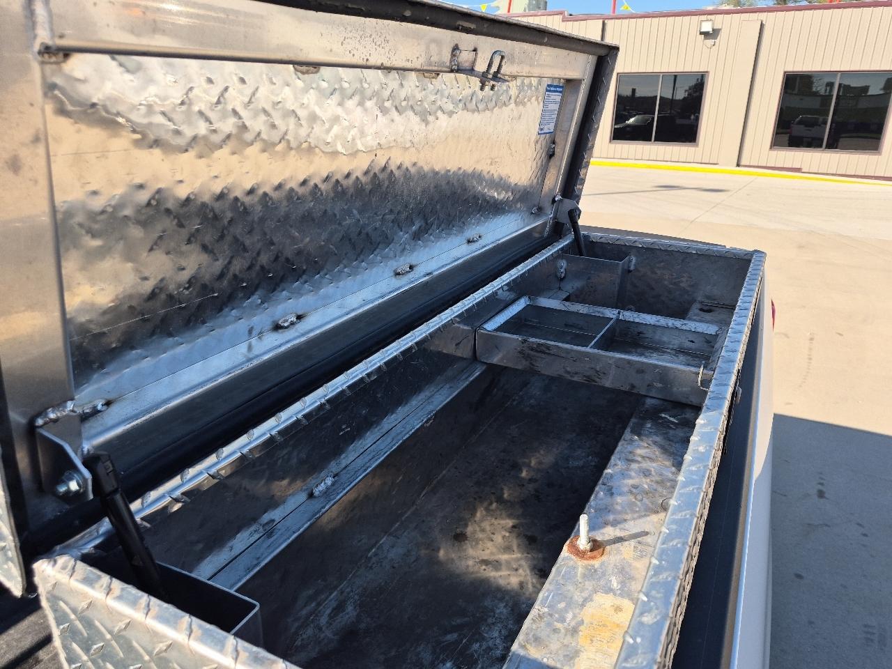 Ford F-250 SD XL SuperCab Long Bed 4WD 2023