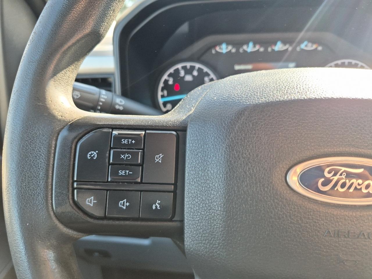 Ford F-250 SD XL SuperCab Long Bed 4WD 2023