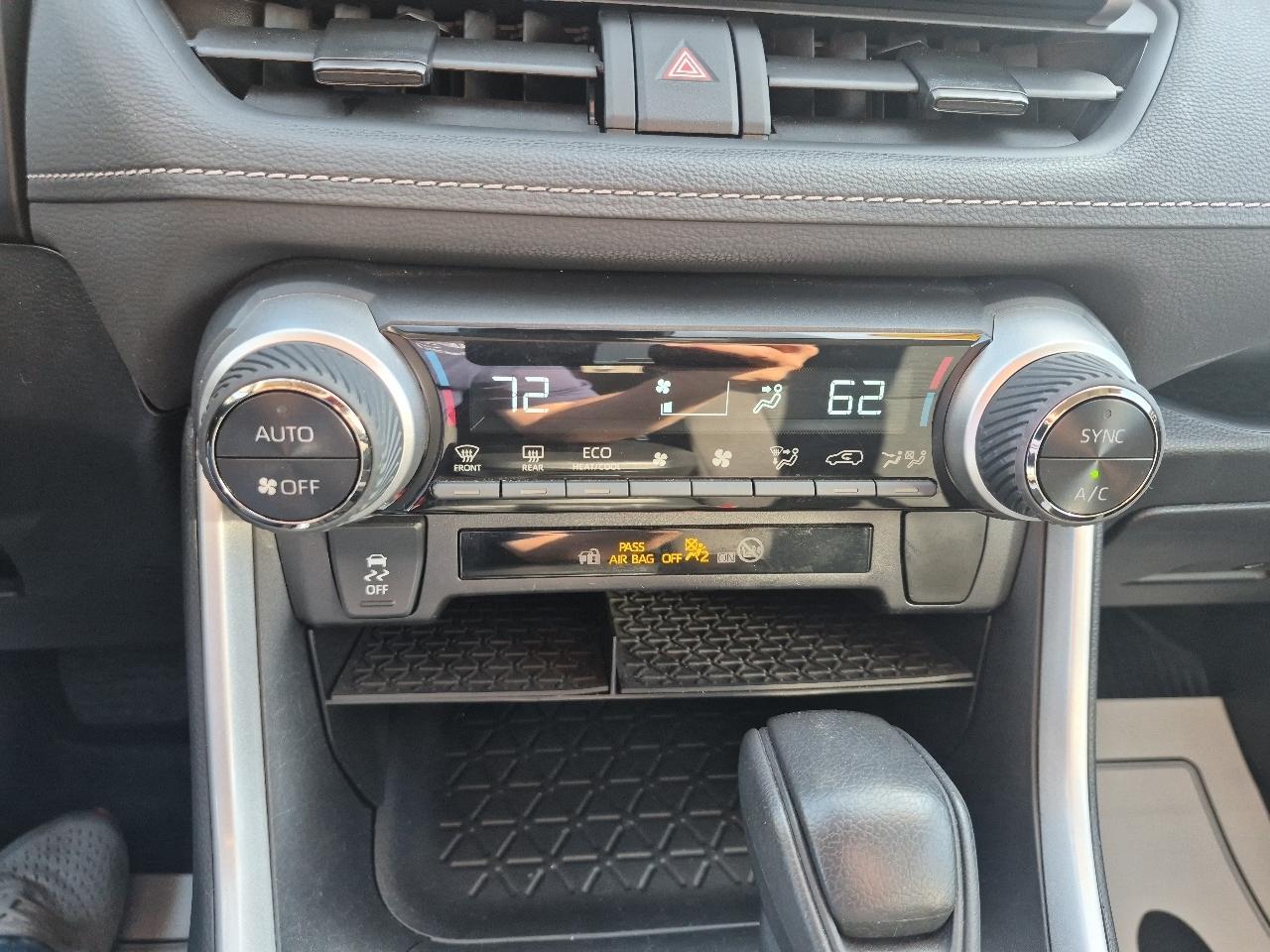 Toyota RAV4 Hybrid LE 4D SUV AWD 2024