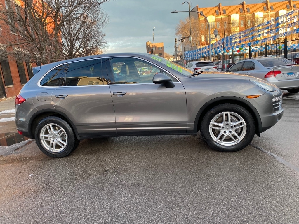 2012 Porsche Cayenne Base