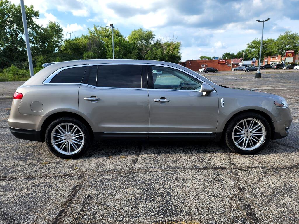 Lincoln MKT 3.5L with EcoBoost AWD 2016