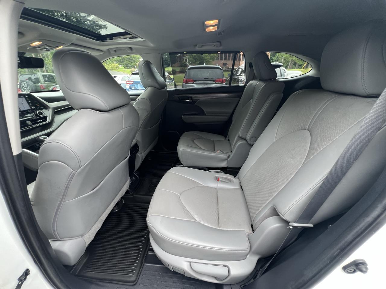 Toyota Highlander Limited FWD (Natl) 2020