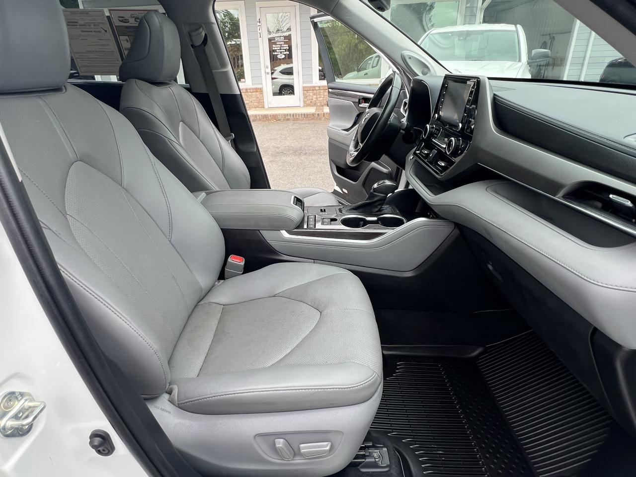 Toyota Highlander Limited FWD (Natl) 2020
