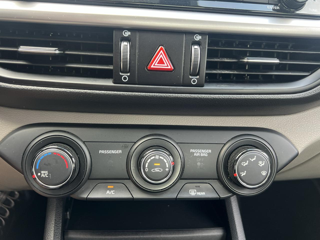 Kia Forte LXS IVT 2020
