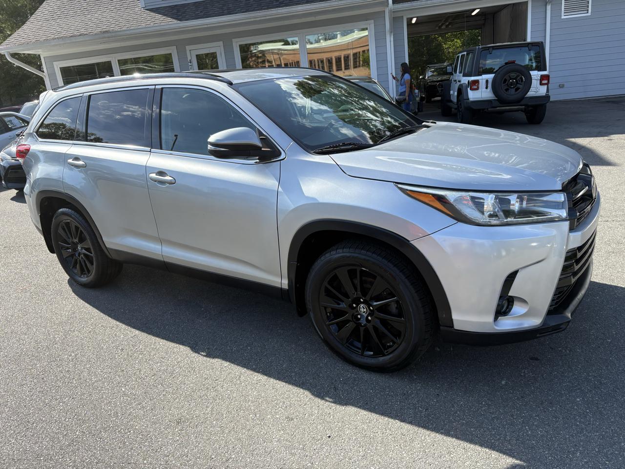 Toyota Highlander XLE V6 AWD (Natl) 2019