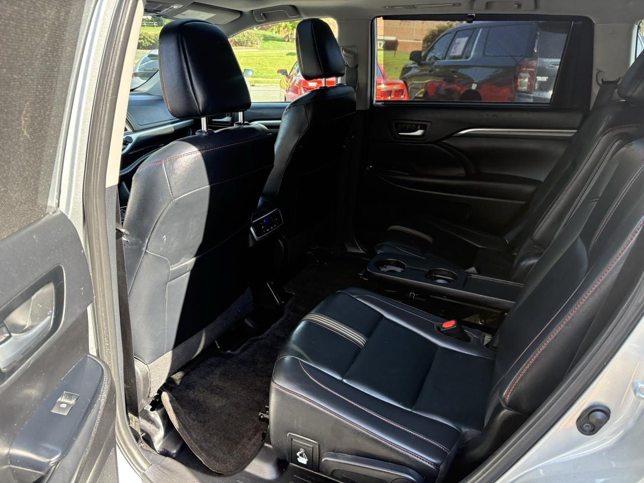 Toyota Highlander XLE V6 AWD (Natl) 2019
