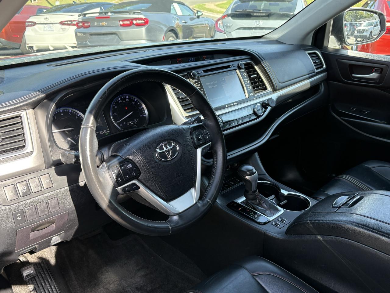 Toyota Highlander XLE V6 AWD (Natl) 2019