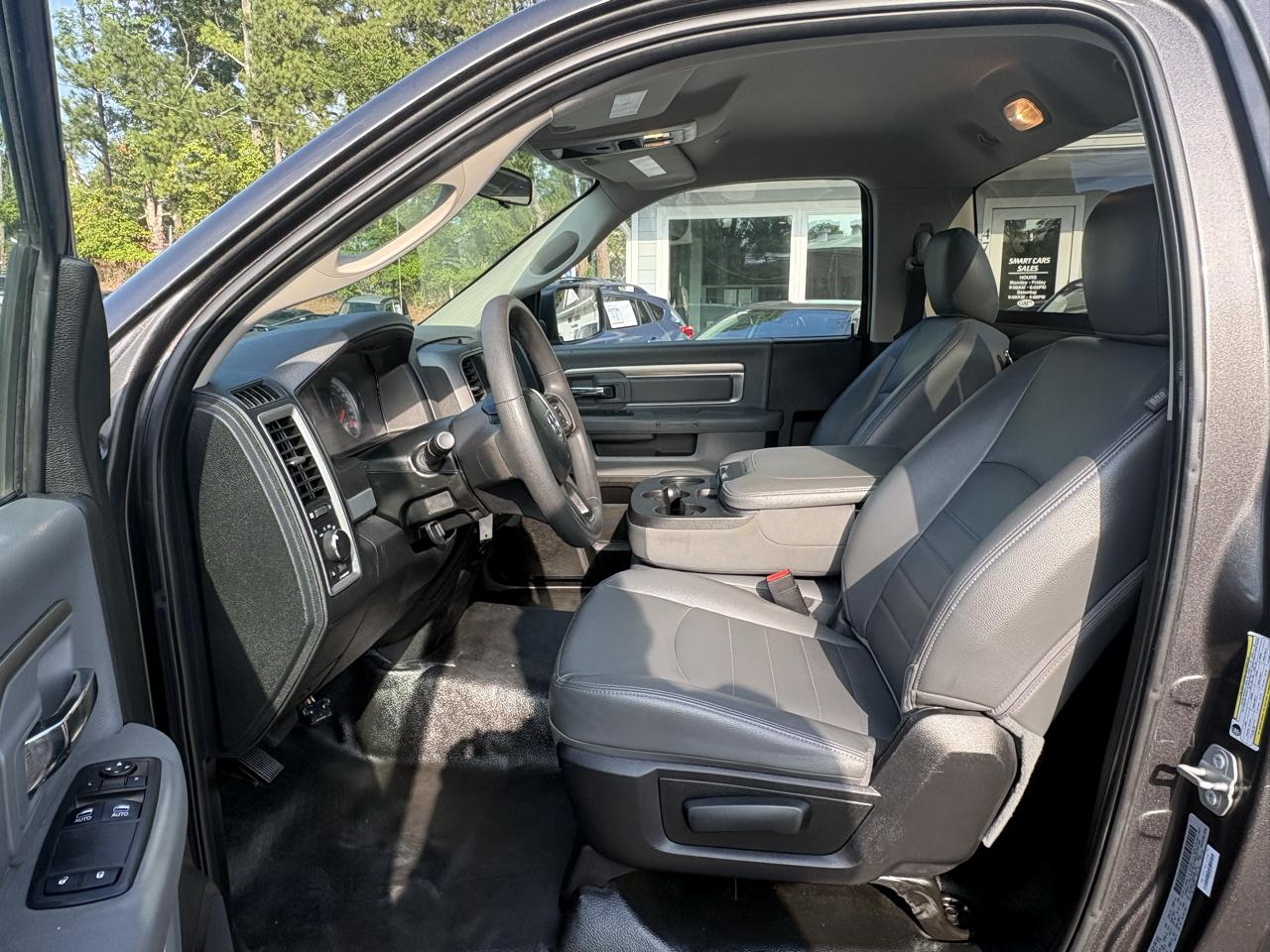 RAM 1500 Tradesman 4x2 Reg Cab 8' Box 2018