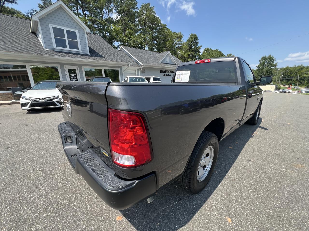 RAM 1500 Tradesman 4x2 Reg Cab 8' Box 2018