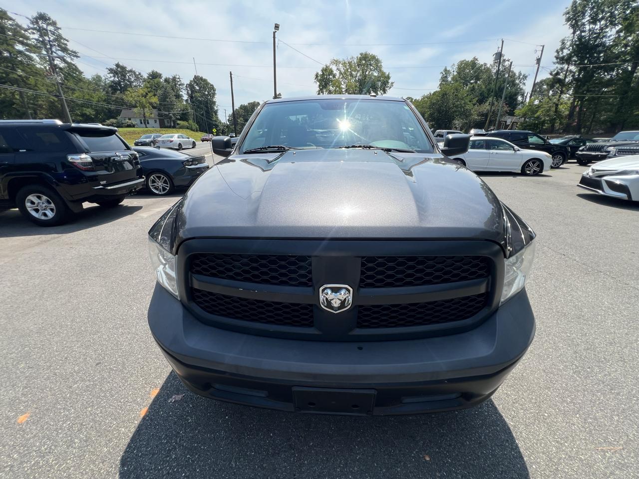 RAM 1500 Tradesman 4x2 Reg Cab 8' Box 2018