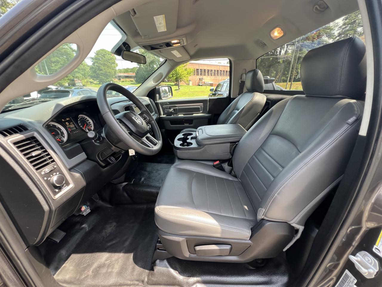 RAM 1500 Tradesman 4x2 Reg Cab 8' Box 2018