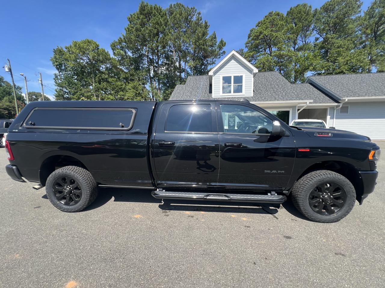 RAM 2500 Lone Star 4x4 Crew Cab 8' Box 2022