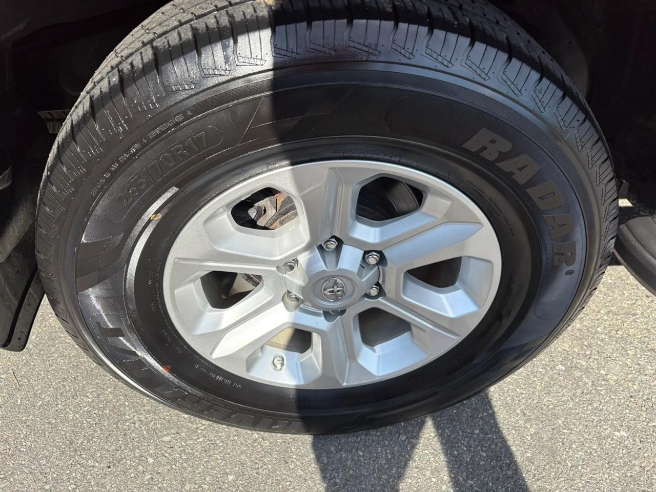Toyota 4Runner RWD 4dr V6 SR5 Premium (Natl) 2016