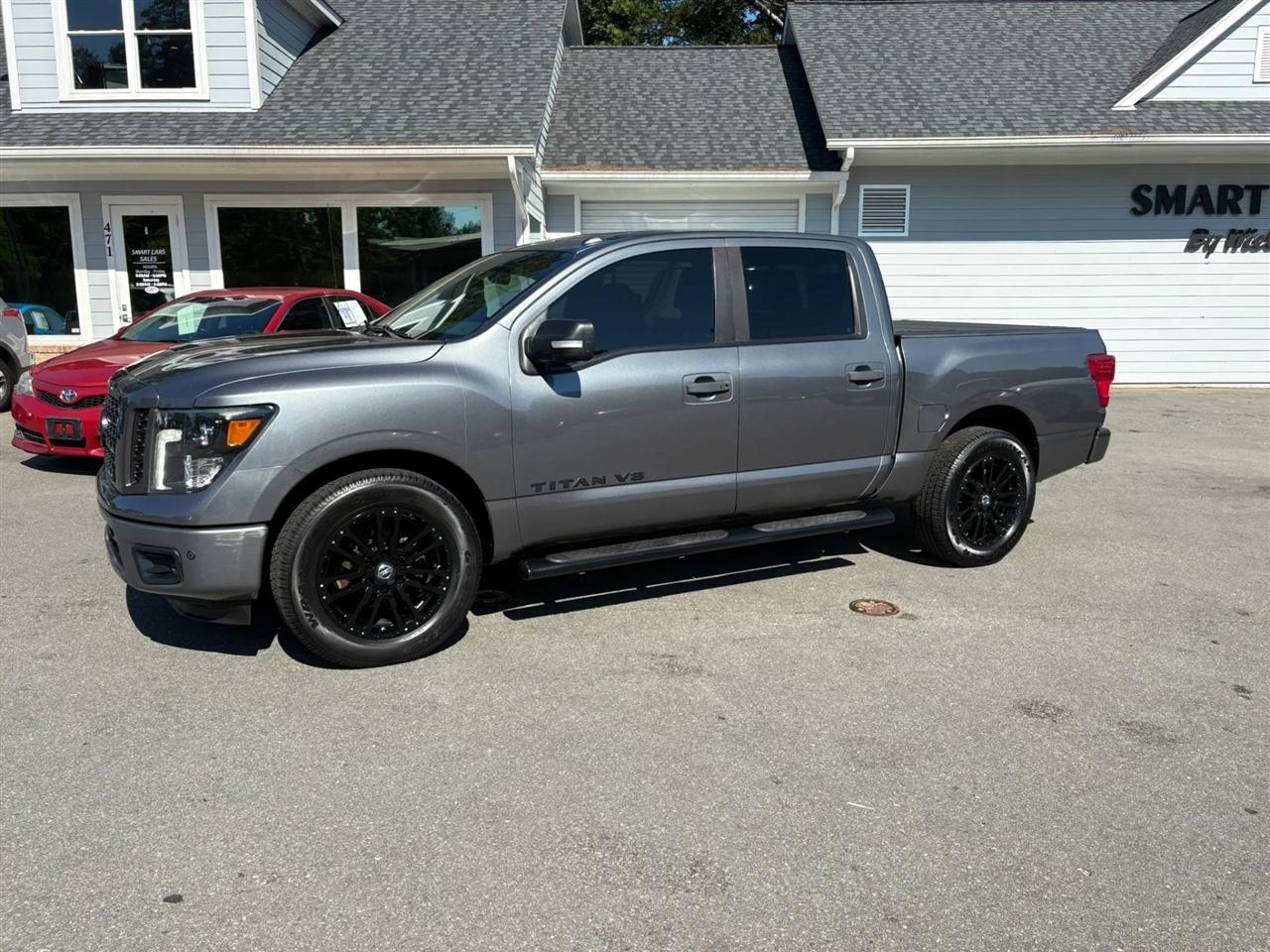 Nissan Titan 4x2 Crew Cab SL 2018