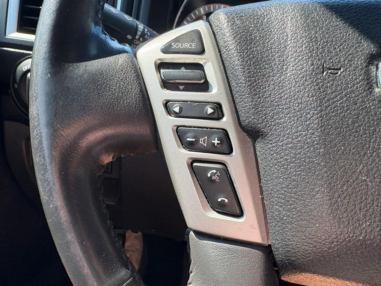 Nissan Titan 4x2 Crew Cab SL 2018