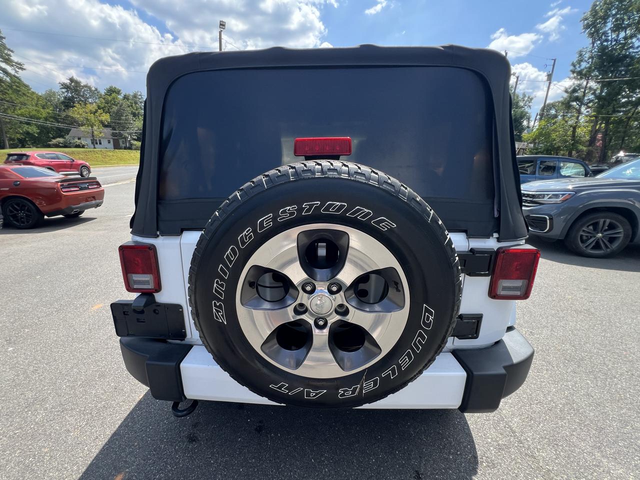 Jeep Wrangler 4WD 2dr Sahara 2016