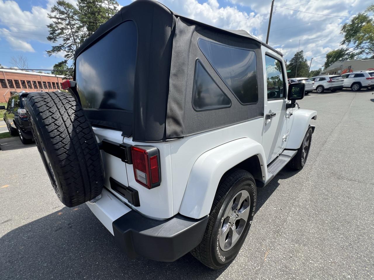 Jeep Wrangler 4WD 2dr Sahara 2016